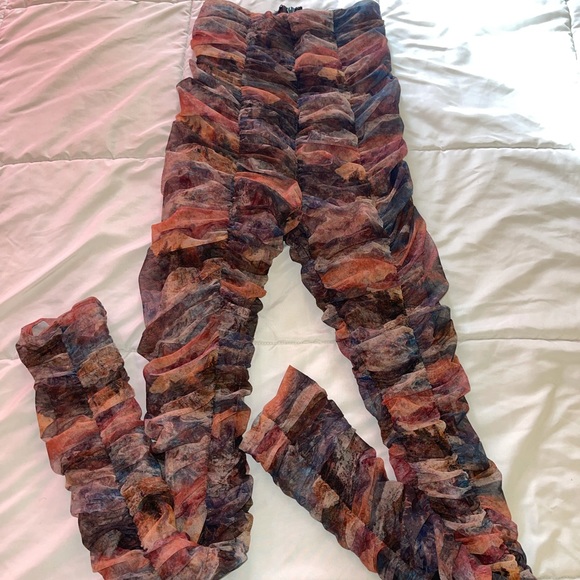 House of CB two piece set - Picture 3 of 3